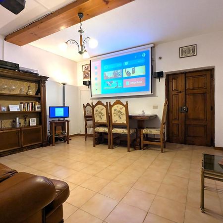 Cheap Apartment In The Old Village Colle Val D'Elsa Exteriör bild